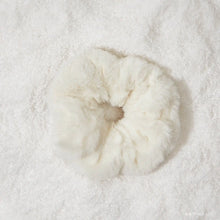 Load image into Gallery viewer, Elf x Kitsch Scrunchies 2pc White & Green