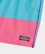 Load image into Gallery viewer, Vineyard Vines 7" Colorblock Piped Chappy Swim Trunks