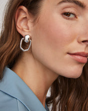 Load image into Gallery viewer, Kendra Scott Kaia Silver Open Frame Earring
