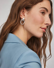 Load image into Gallery viewer, Kendra Scott Kaia Silver Open Frame Earring