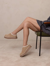 Load image into Gallery viewer, The Brandi Platform Mule Slipper