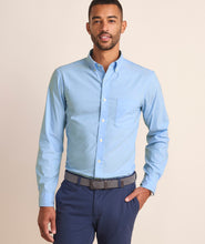 Load image into Gallery viewer, Vineyard Vines Performance Cotton Breakwater Solid Shirt