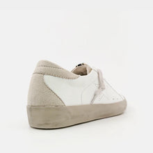 Load image into Gallery viewer, The Mia Sneakers in White