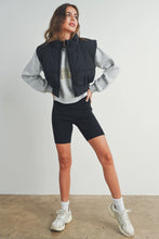 Load image into Gallery viewer, Saying Nothing More Crop Puffer Vest in Black