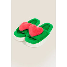 Load image into Gallery viewer, Faux Fur Heart Slippers