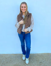 Load image into Gallery viewer, Our Best Bet Padded Corduroy Puffer Vest in Chocolate