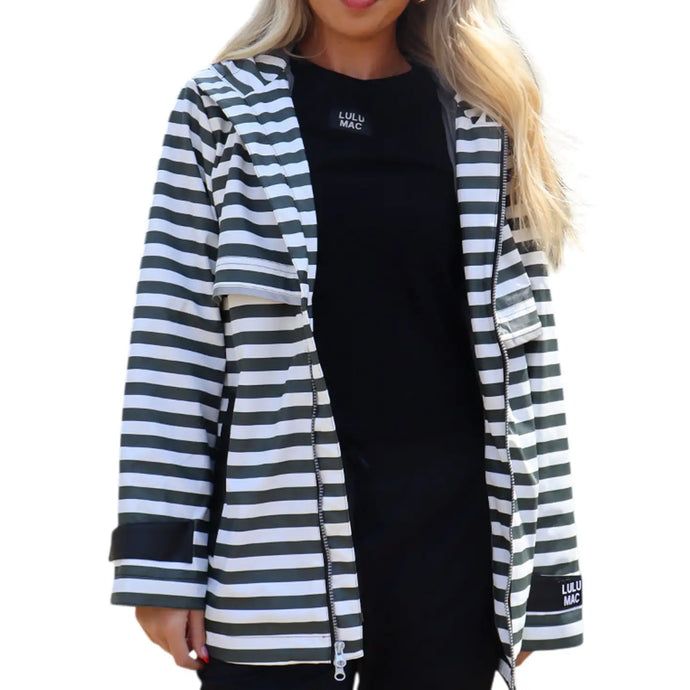Lulu Mac Raincoat Darby in Black/White