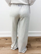 Load image into Gallery viewer, Baseline Straight Leg Sweats in Heather Grey