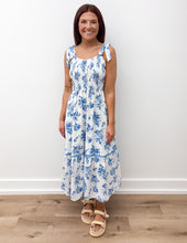 Load image into Gallery viewer, Darling Delight Floral Maxi Dress