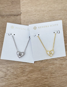 Kendra Scott Heart Letter M Necklace in Silver/Ivory MOP
