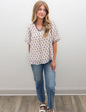 Load image into Gallery viewer, Tell Me Everything Top in Cream/Blue
