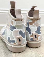 Load image into Gallery viewer, Local Girl Rubber Boots in Forest Camo Flora