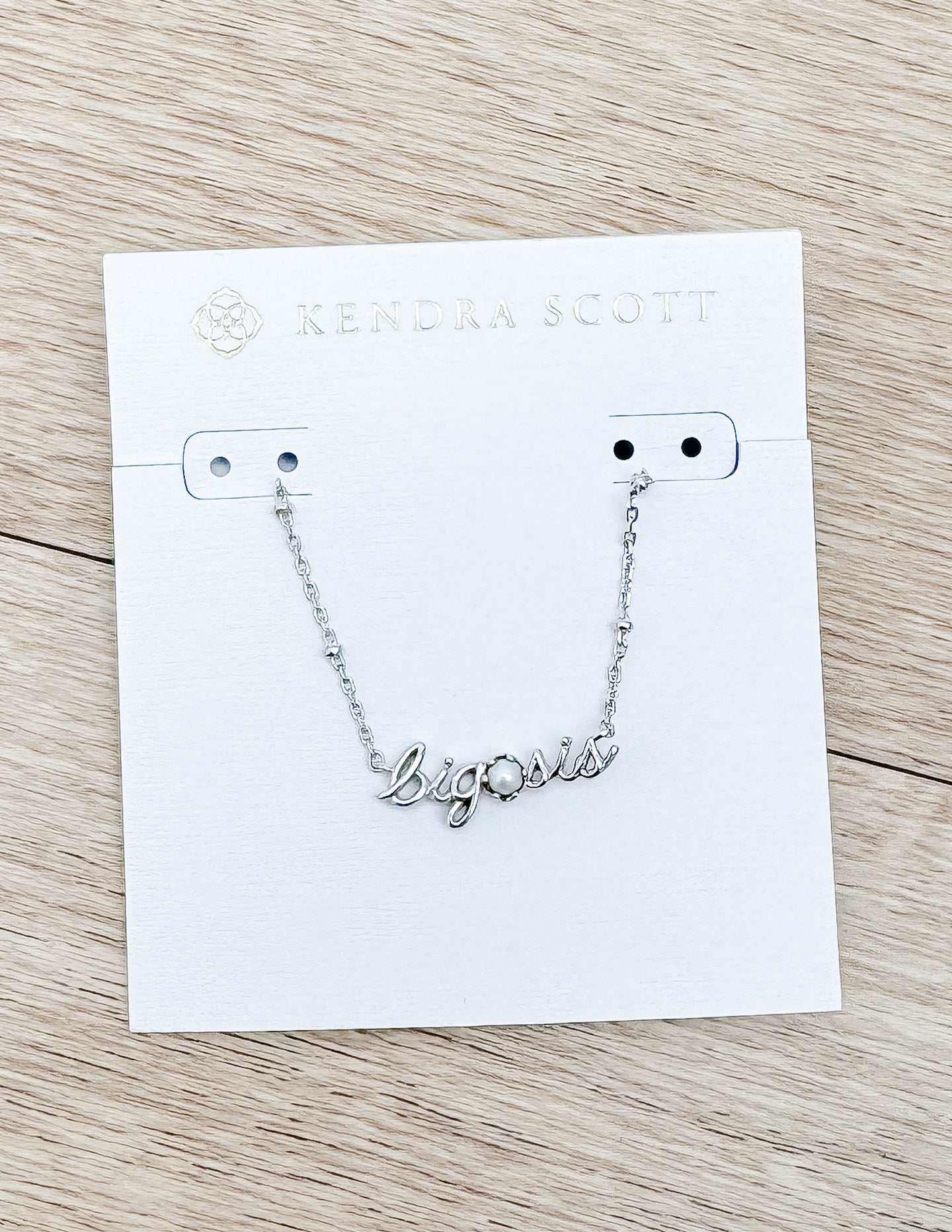 Kendra Scott Big Sis Pendant Necklace in Silver/Freshwater CLTRD Pearl
