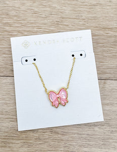 Kendra Scott Haley Bow Short Pendant Necklace in Gold/Blush MOP