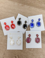 Load image into Gallery viewer, Kendra Scott Daphne Enamel Frame Drop Earrings in Gold Maroon Magnesite