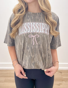 Pink Mississippi Graphic SS Tee in Bottomland Camo