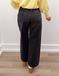 Famous Friends Barrel Twist Jeans in Black