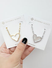 Load image into Gallery viewer, Kendra Scott Ari Heart Stmt Pndt Silver Necklace Ivory MOP
