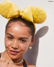 Load image into Gallery viewer, Kendra Scott Minnie Mouse Gold Drop Earrings in White Pearl