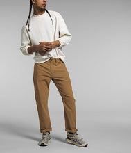 Load image into Gallery viewer, The North Face Men&#39;s Sprag 5-Pocket Pants in Utility Brown