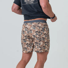 Load image into Gallery viewer, Burlebo 5.5&quot; Athletic Shorts in Pintail Camo