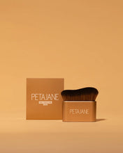 Load image into Gallery viewer, Peta Jane Body Perfecting Brush