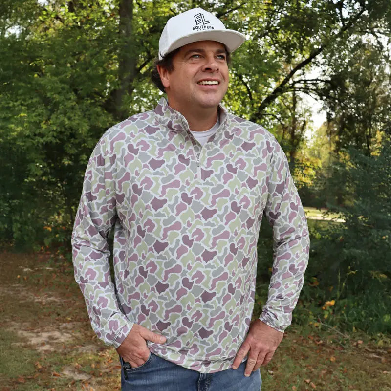 Southern Limit 1/4 Zip Pullover in Light Camo