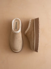 Load image into Gallery viewer, The Brandi Platform Mule Slipper