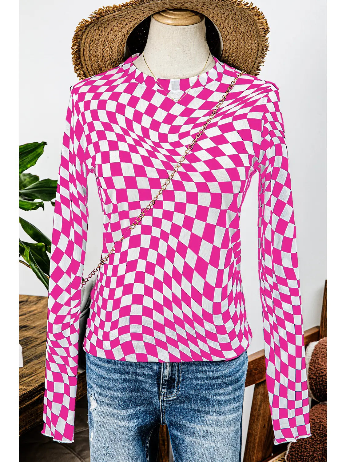 Shouting Out Checkered Mesh Top in Rose