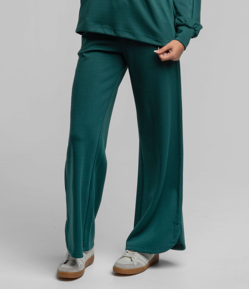Southern Shirt Women's AstroKnit Performance Pants in Jasper