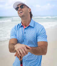 Load image into Gallery viewer, Southern Shirt Men&#39;s Par Fore Printed Polo